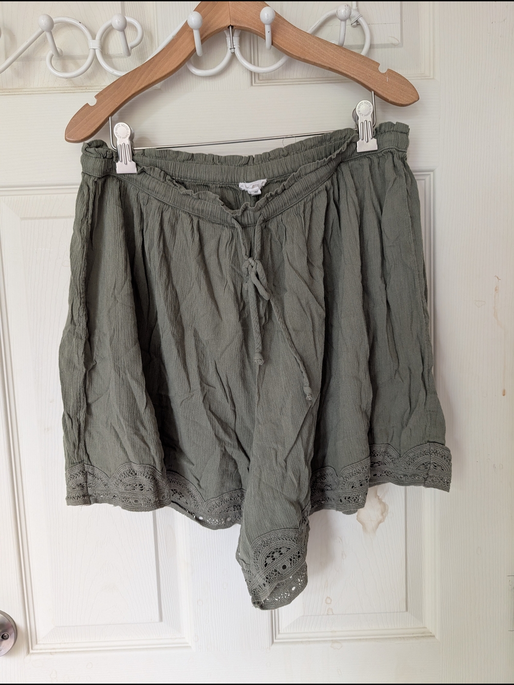 aerie Olive Green Drawstring Crochet Hem Shorts Large